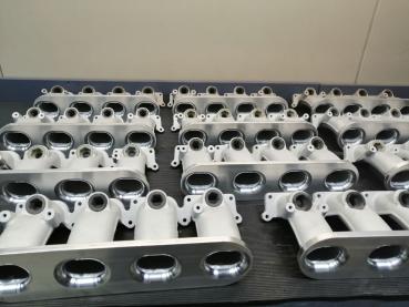 Preview: Ansaugbrücke Sonderanfertigung